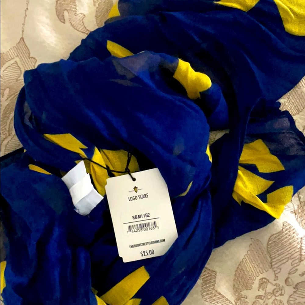 Scarf